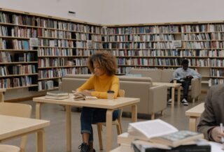 Las bibliotecas universitarias ante la pandemia de covid-19: ¿mejor preparadas que la universidad que las alberga?